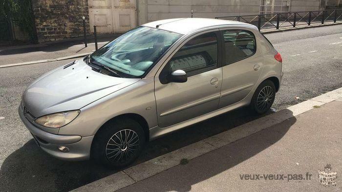 PEUGEOT 206 1.4i XT Premium