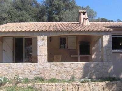 Location villa en pierre de taille sur Porto vecchio