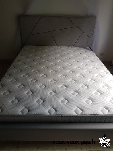 Matelas SIMMONS Lotus HD, quasi neuf, garantie jusque octobre 2024