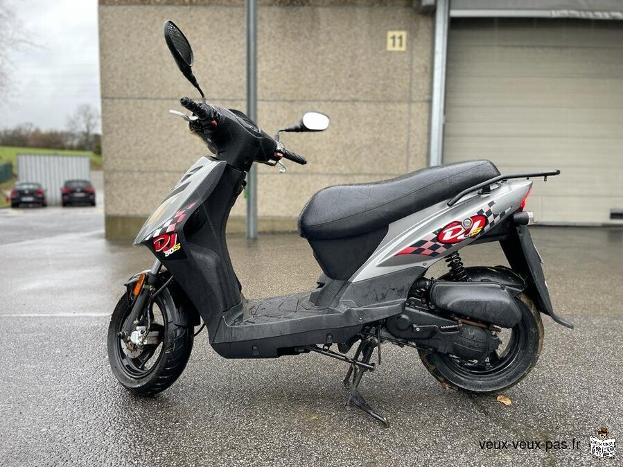 Scooter Kymco DJ 50S