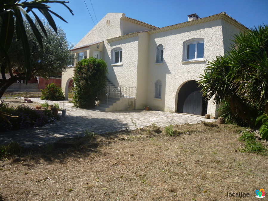 Villa proche centre ville Lansargues