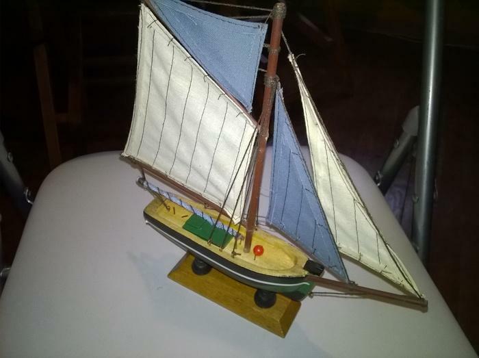 Maquette Bateau Chalutier De Bretagne