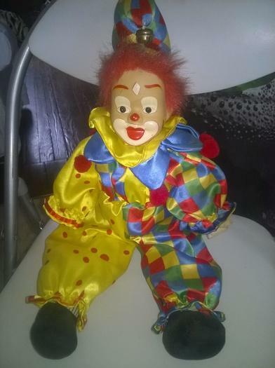 Jolie Clown Avec Clochette