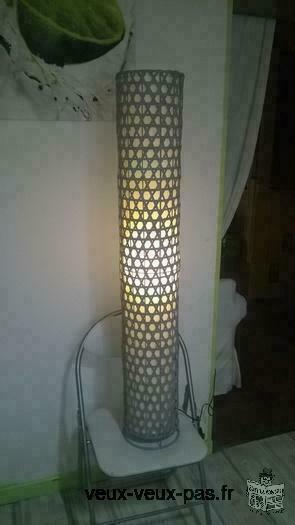 Lampe de sol "Yazu" en bambou NEUVE