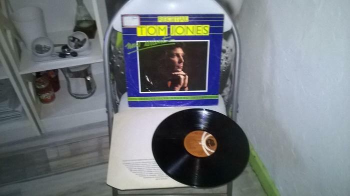 Vinyle Tom Jones Récital Tom Jones, Nous Revient