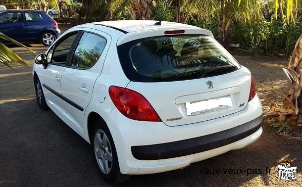 Peugeot 207 1.6 HDI 5 portes ct-vierge