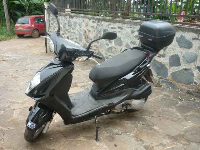 Scooter Daelim Delfino 4400 km 1600 euros