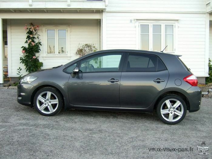 Toyota Auris 1.4 D-4D (DPF) Kuro S-édition. New Eu. Très propre et bien entretenu. 2010, 83.000 km