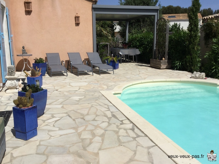 BANDOL T2 36 m2 in Villa PRIVATE POOL GARDEN