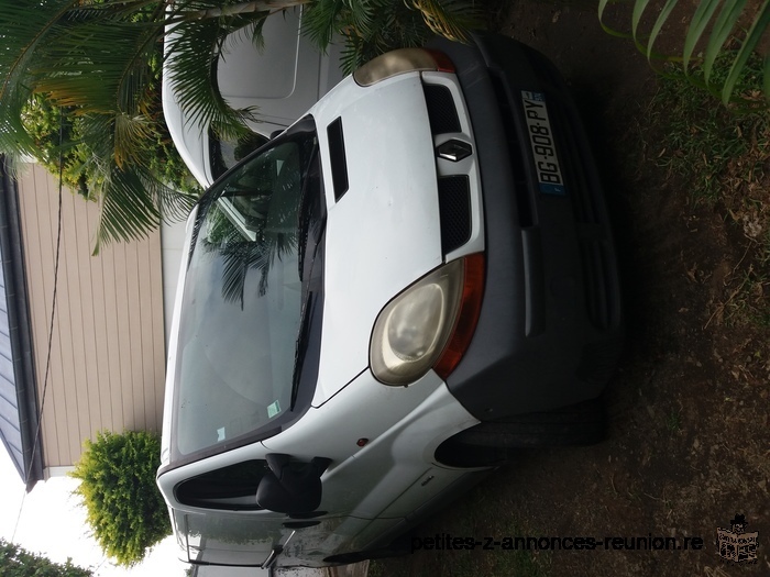 Fourgon renault trafic 19 dci 80cv