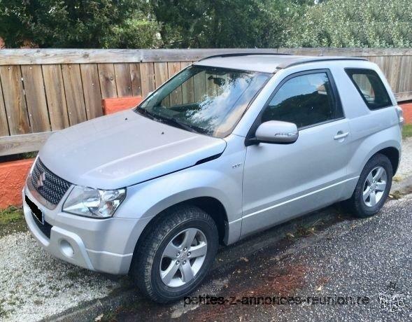 Suzuki Grand Vitara 1.9 L DDIS gris, 8 cv, 3 portes;2 places