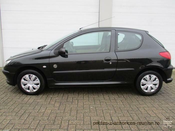 Peugeot 206 à 1200€