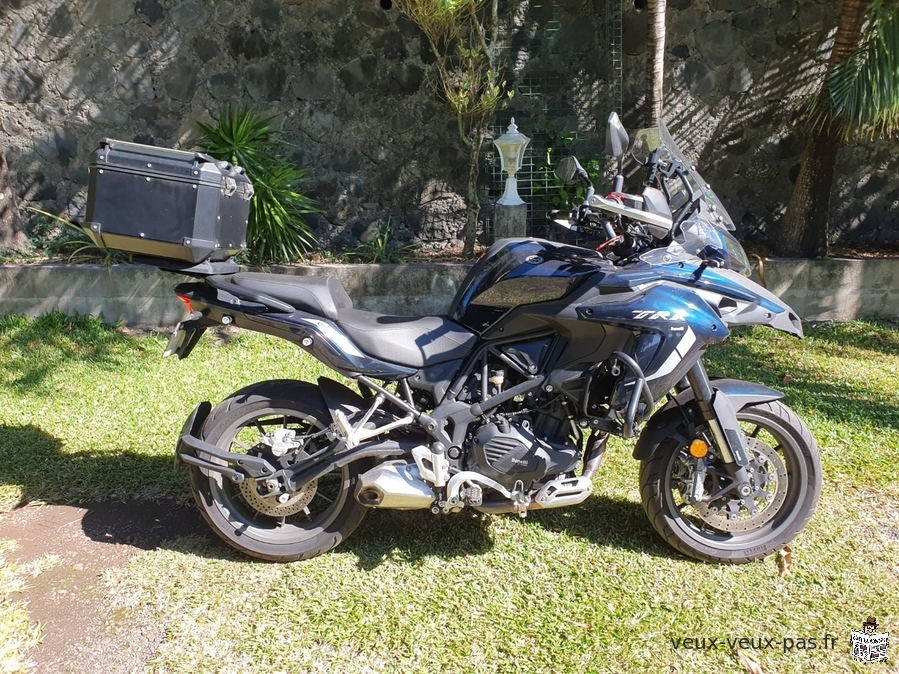 Vends BENELLI TRK 502