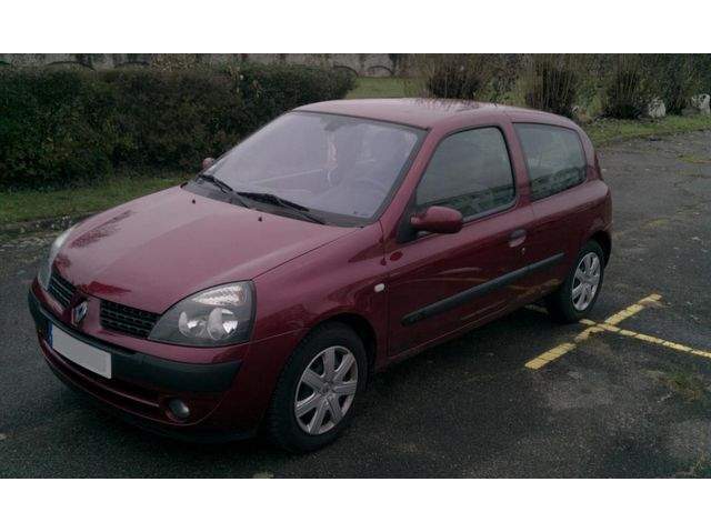 Renault Clio ii (2) 1.5 dci 65 ch privilege