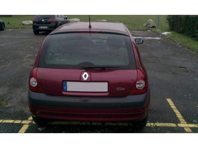 Renault Clio ii (2) 1.5 dci 65 ch privilege