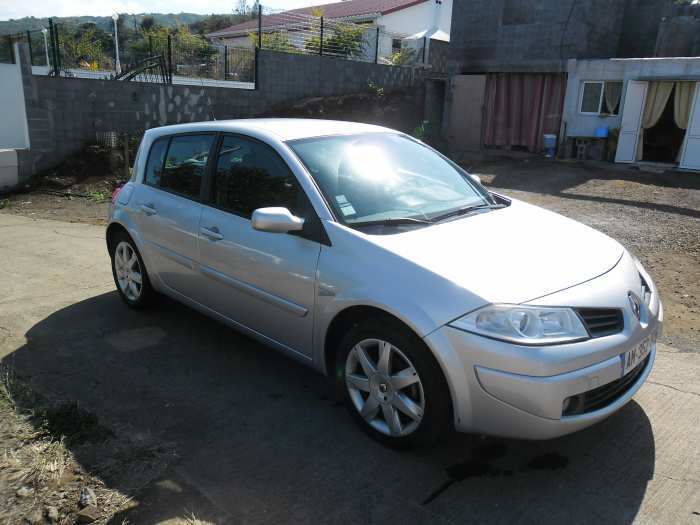 vend renault Mégane2 "urgent départ"