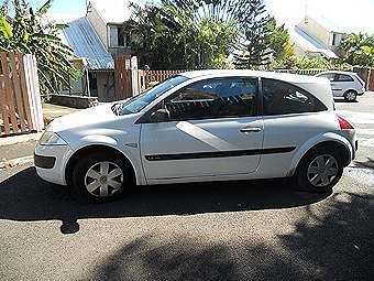 RENAULT MEGANE 67000 kms - 2005