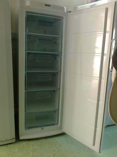 Vends 1 frigo + 1 congélateur (achat il y a 1 an)