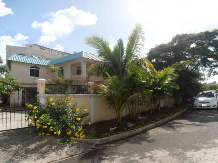 Ile Maurice! Villa a Mont Choisy 5 chambres a coucher avec piscine