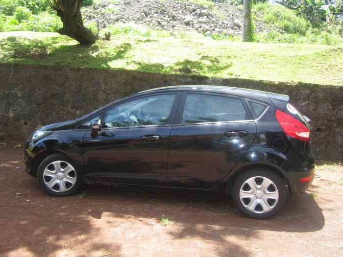 URGENT CAUSE DEPART : VENDS FORD FIESTA 1.4 TDCI 70ch