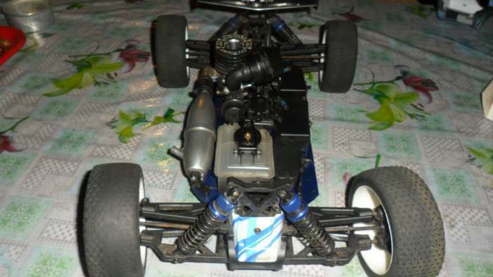 Modélisme kyosho DBX 2.0 2.4GHZ thermique