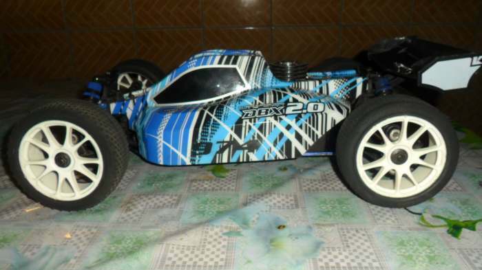 Modélisme kyosho DBX 2.0 2.4GHZ thermique