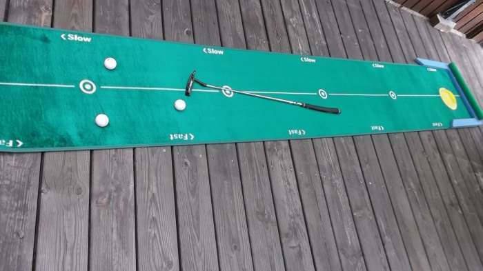 tapis de putting +balles et putter