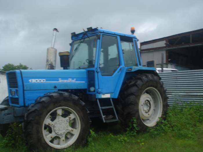 vend 1 tracteur.