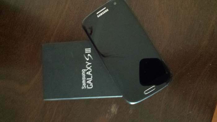 vends samsung galaxy s3 noir