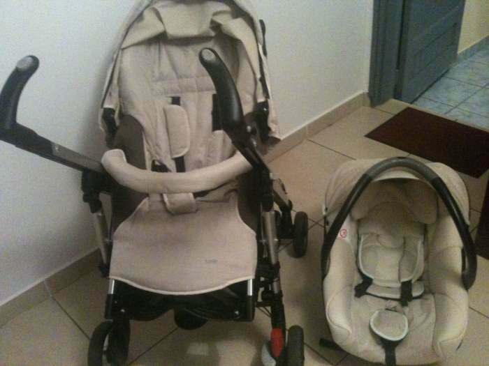 Vends poussette+cosy loola de bébé confort