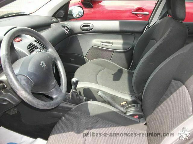 PEUGEOT 206