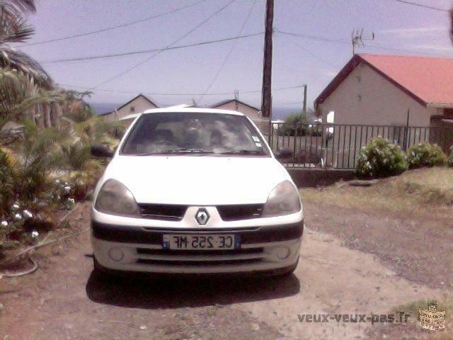 Vends renault clio 1.5dci phase 2 Année 2004