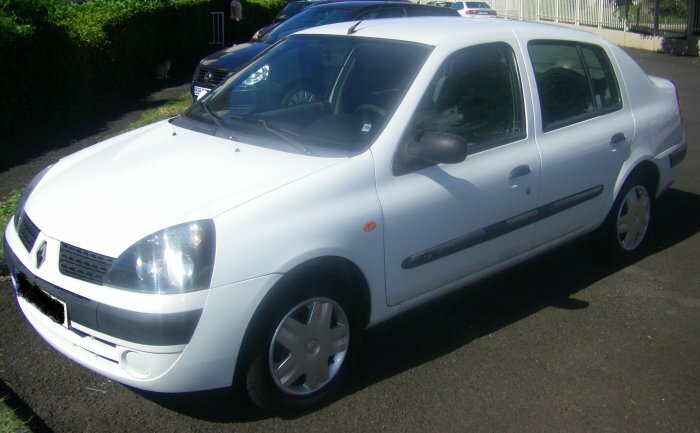 Clio II symbol 1.4l ess blanche 2003 101000 kms