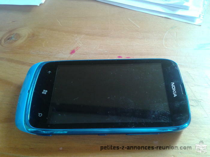 vend nokia lumia 610