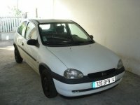 Vends Opel Corsa 1.4 ess. 1998 - dispo 15/02/09