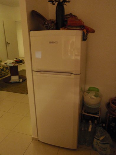 vends un frigo congélateur BEKO