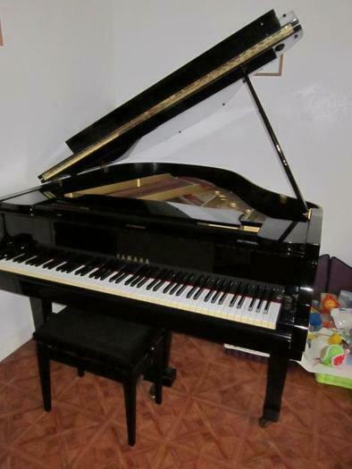 Piano yamaha quart de queue G1