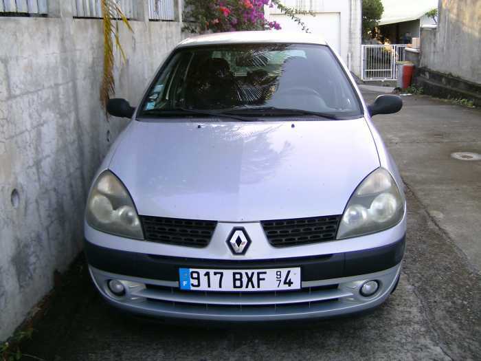 clio(2) 16v essence