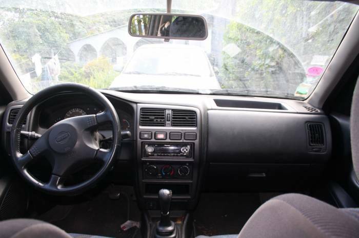 Nissan Almera 1,6L ess