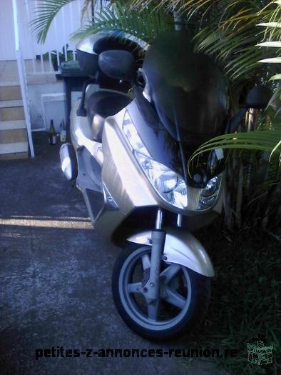 vends piaggio x8 125