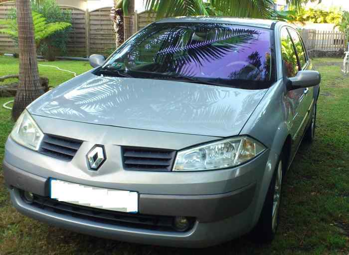 Megane II sedan