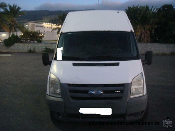 Vends Ford Transit Diesel 2008 - 7 CV - 3 places - 5 portes