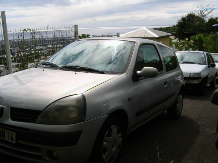 Urgent Clio 2003