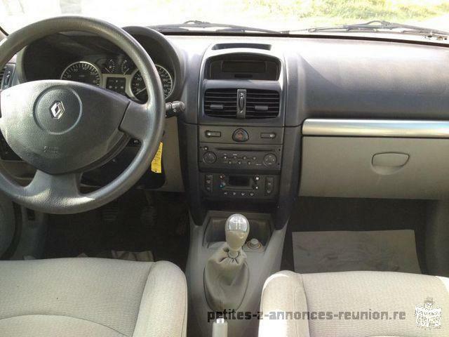 Vends Renault Clio 2 1.5 dci 80 5pAnnée : 2000 km : 15900