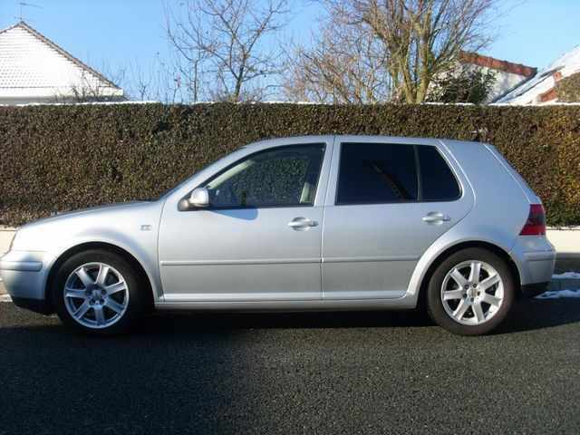 Superbe Volskwagen golf IV V6 4MOTION CARAT 5P