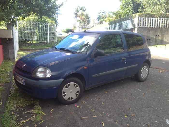 clio 1.2 essence