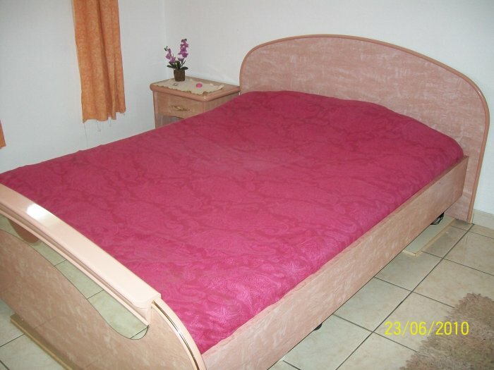 Vend chambre adulte