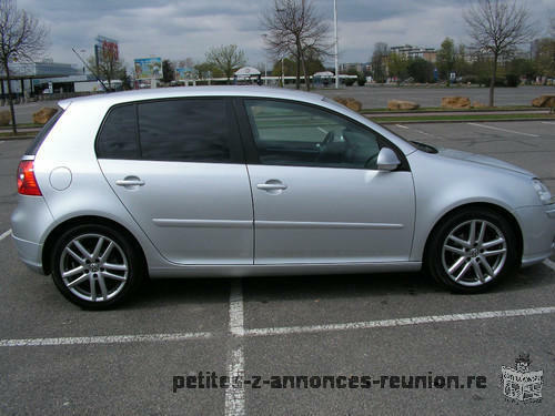 Volkwagen GOLF 5 in very good working condition