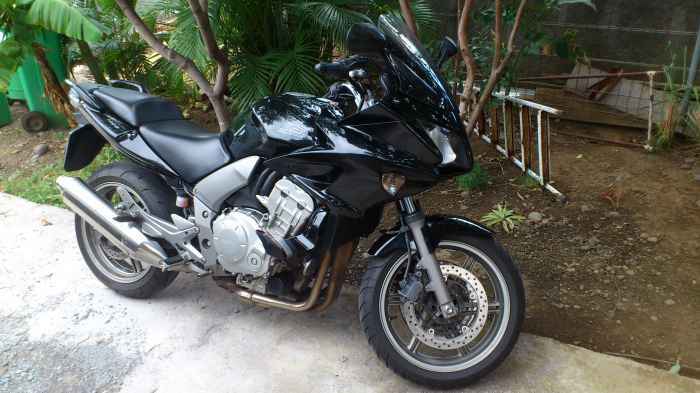 HONDA CBF 1000