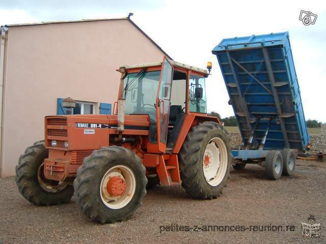 Tracteur Renault + remorque